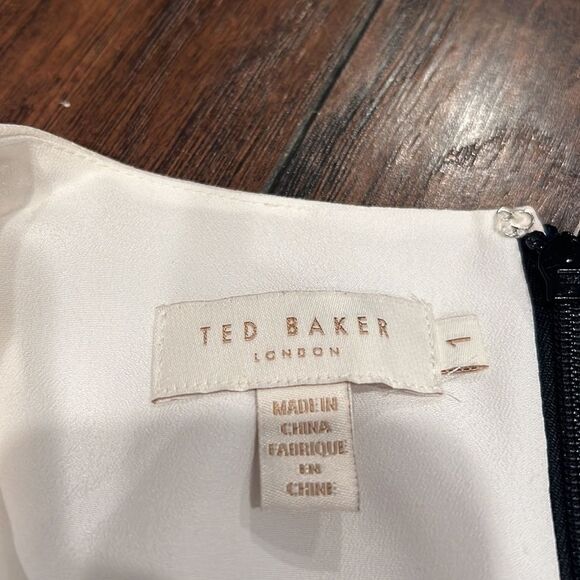 Ted Baker - Black and white evening dress 100% silk top portion size 1 US size 4 - Picture 3 of 11
